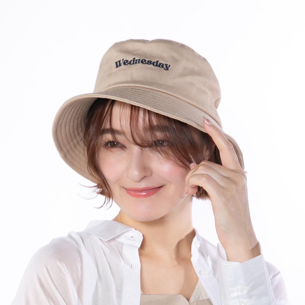 新品 TWICE チェヨン バケットハット 7TH ANNIVERSARY 260110_SACHAENG】チェヨンちゃんからピンク帽を被せて貰うさーたん