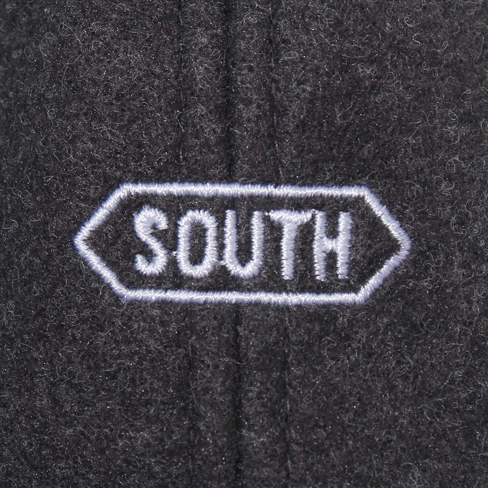 SOUTH刺繍キャップ