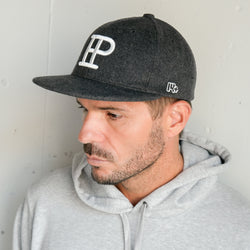 IP刺繍バイザーWinterキャップ