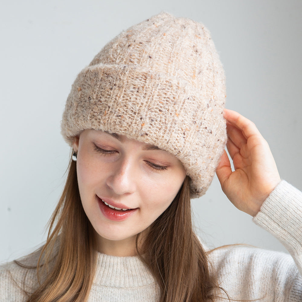 ブークレリブ編みニット