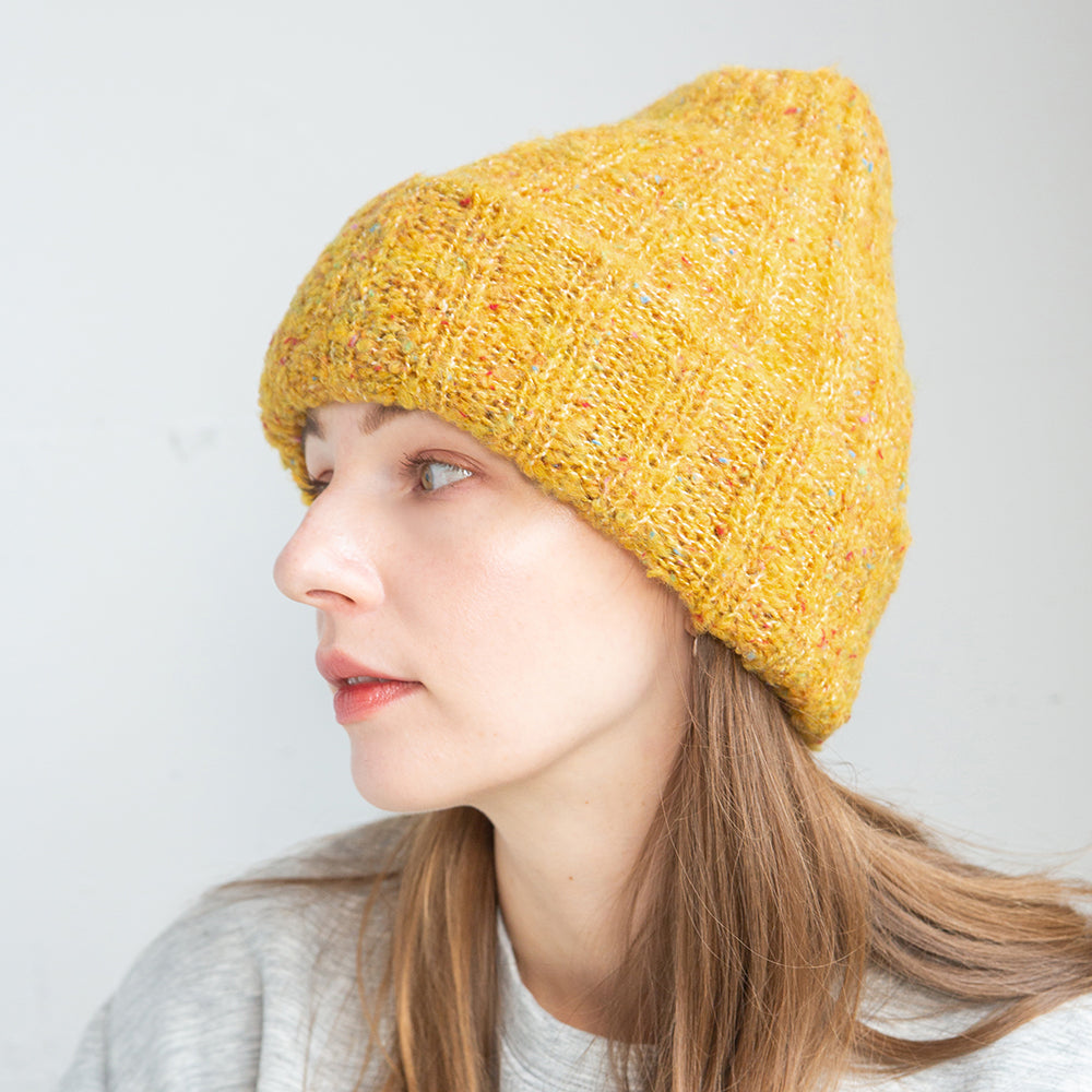 ブークレリブ編みニット