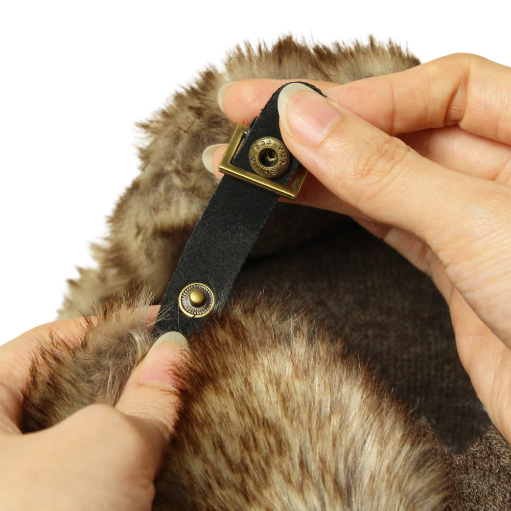 ニット生地フェイクファー付きキャップ