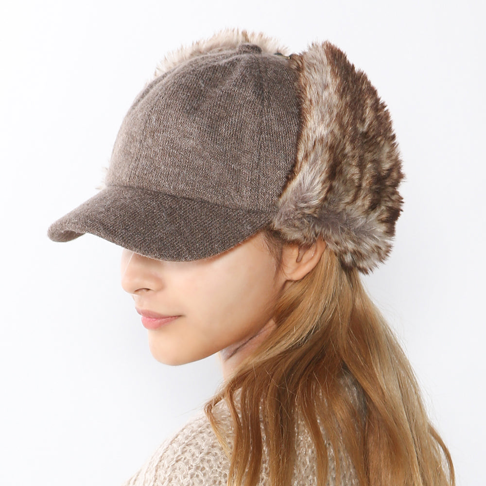 ニット生地フェイクファー付きキャップ