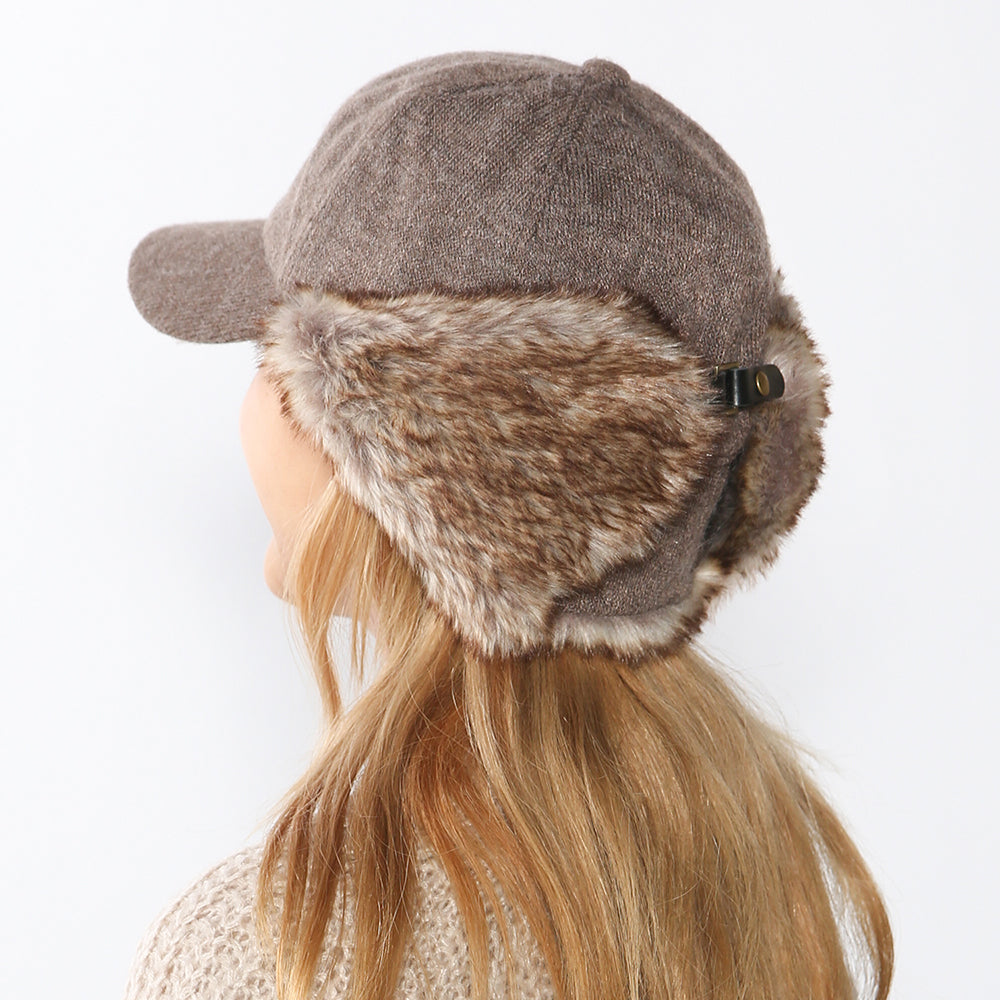 ニット生地フェイクファー付きキャップ