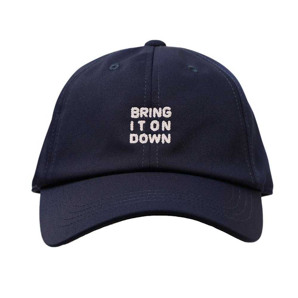 チェーンステッチスクエアロゴキャップ