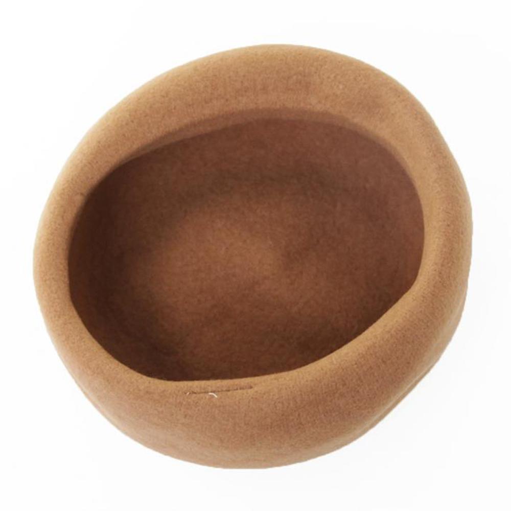 国産ドングリウールバスクベレー