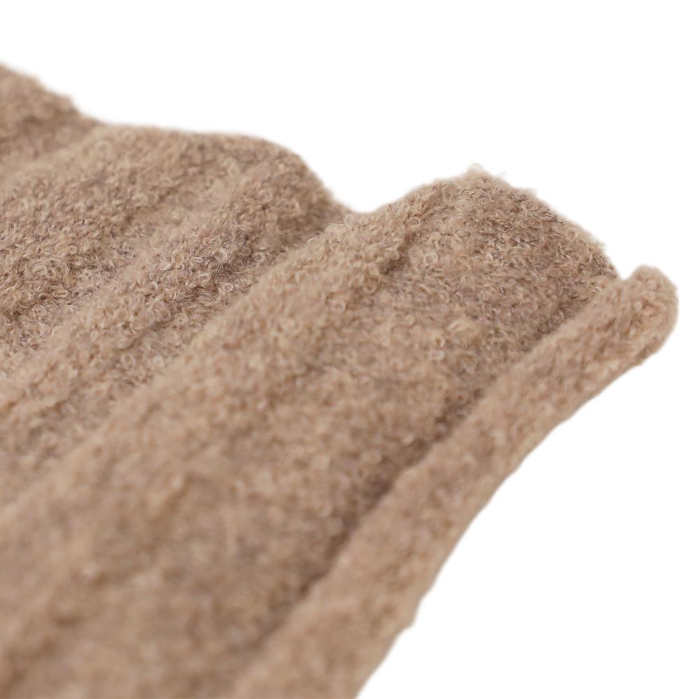 糸巻きお家ニット