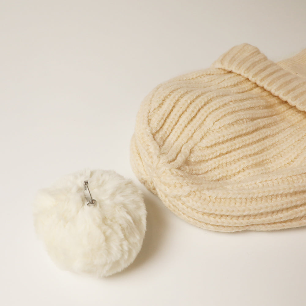 ファー耳付きニット