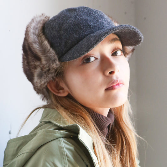 ニット生地フェイクファー付きキャップ