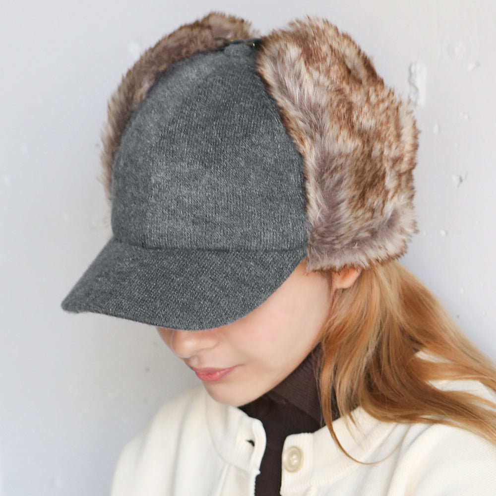 ニット生地フェイクファー付きキャップ