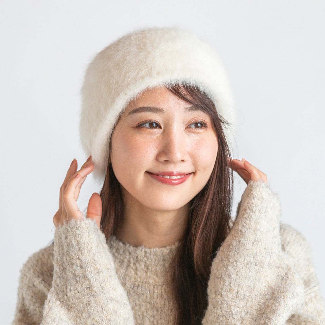 アンゴラ混イヤマフヘアバンド