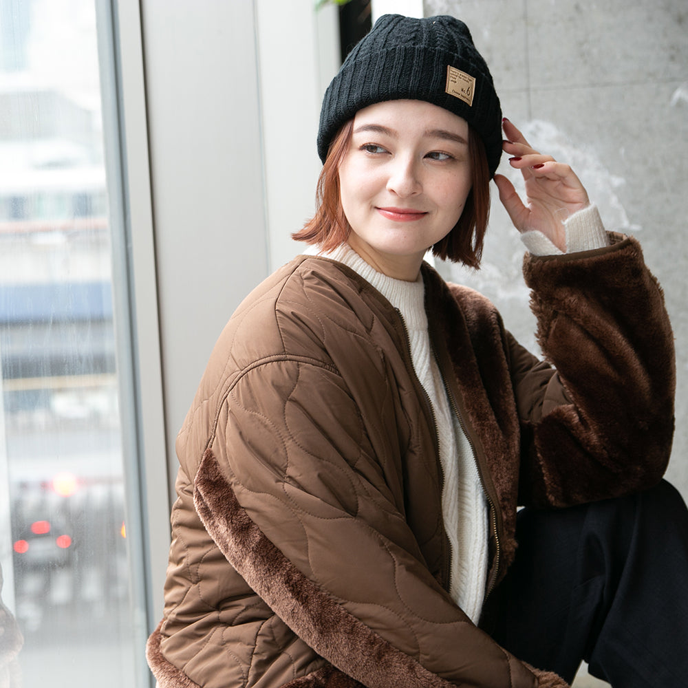 ケーブルニット