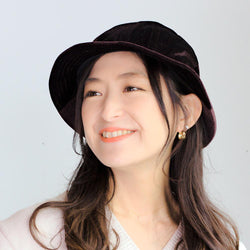 ベロアメトロハット