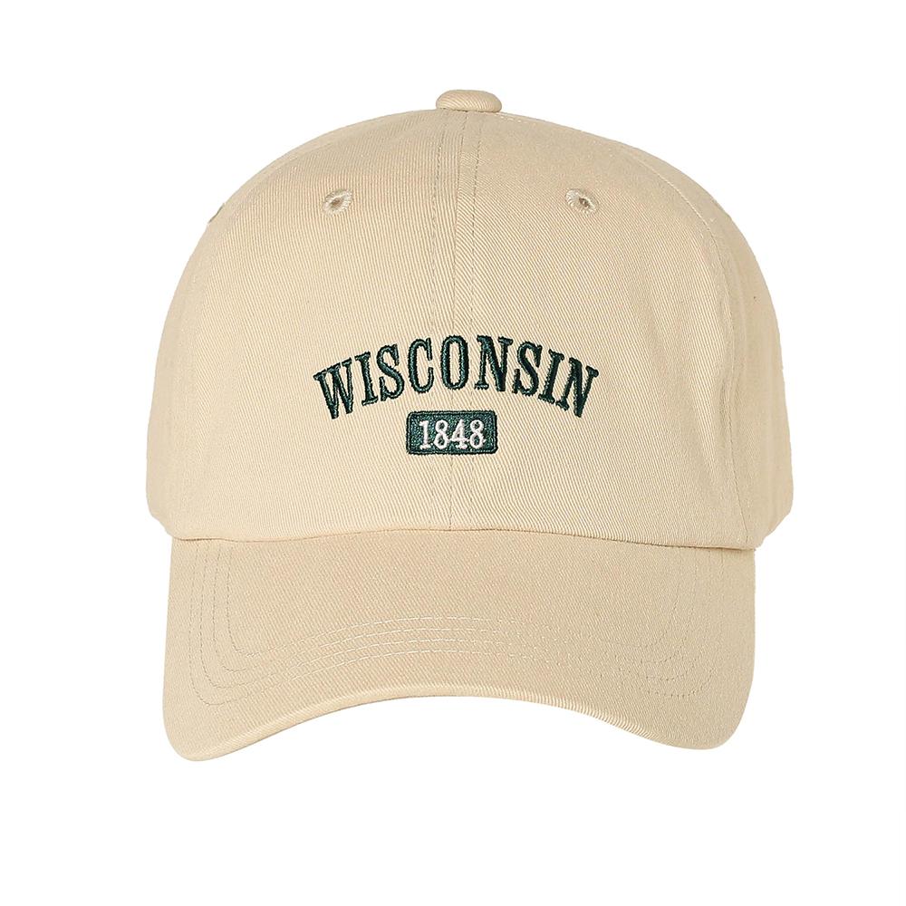 刺繍違いキャップ