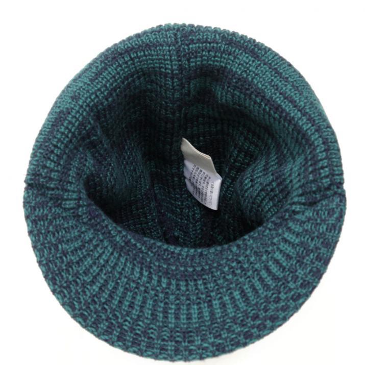 シンプルつば付きニット