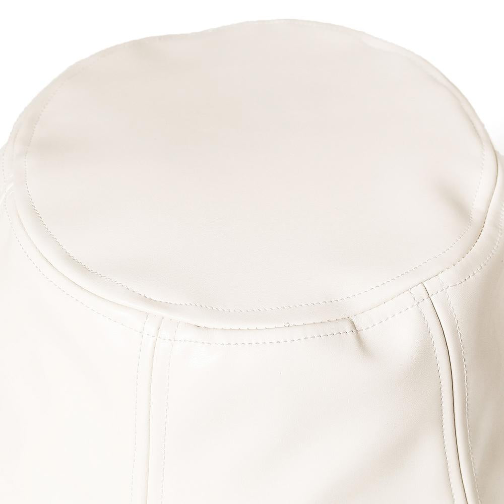 レザーチューリップバケハ