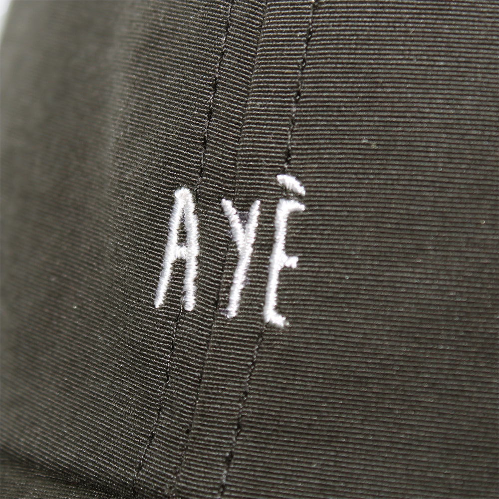 AYE刺繍メッシュキャップ